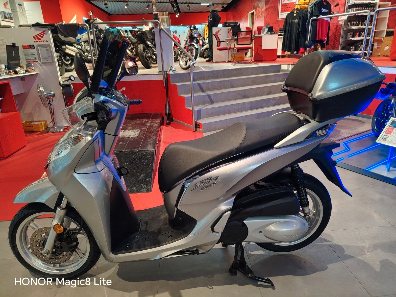 Honda SH300i