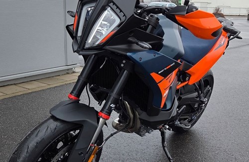 Neumotorrad KTM 890 SMT