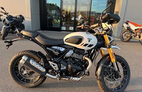 Neumotorrad Triumph Scrambler 400 XC