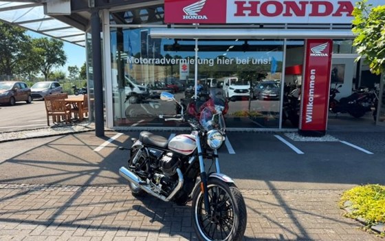 Gebrauchtmotorrad Moto Guzzi V9 Roamer - Bild 2