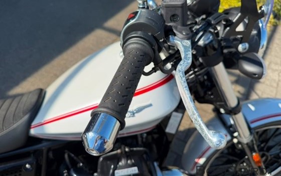 Gebrauchtmotorrad Moto Guzzi V9 Roamer - Bild 21