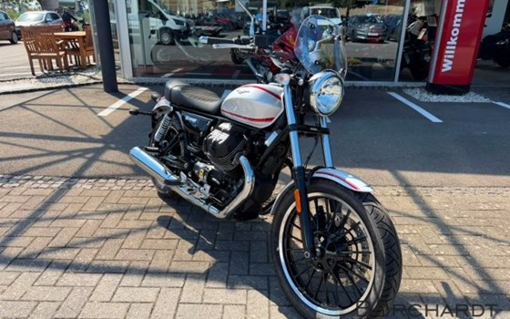 Gebrauchtmotorrad Moto Guzzi V9 Roamer - Bild 3