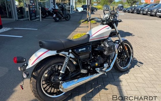 Gebrauchtmotorrad Moto Guzzi V9 Roamer - Bild 7