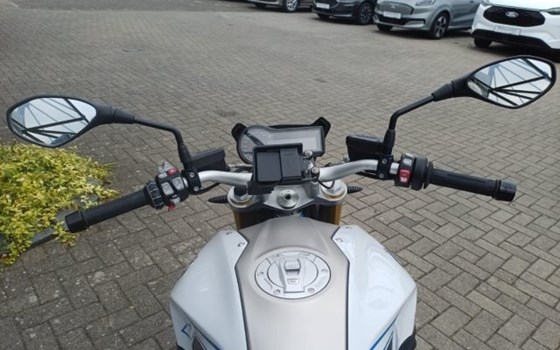 Gebrauchtmotorrad BMW R 1200 R - Bild 9