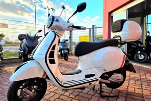 Angebot Vespa GTS 125 Super Sport