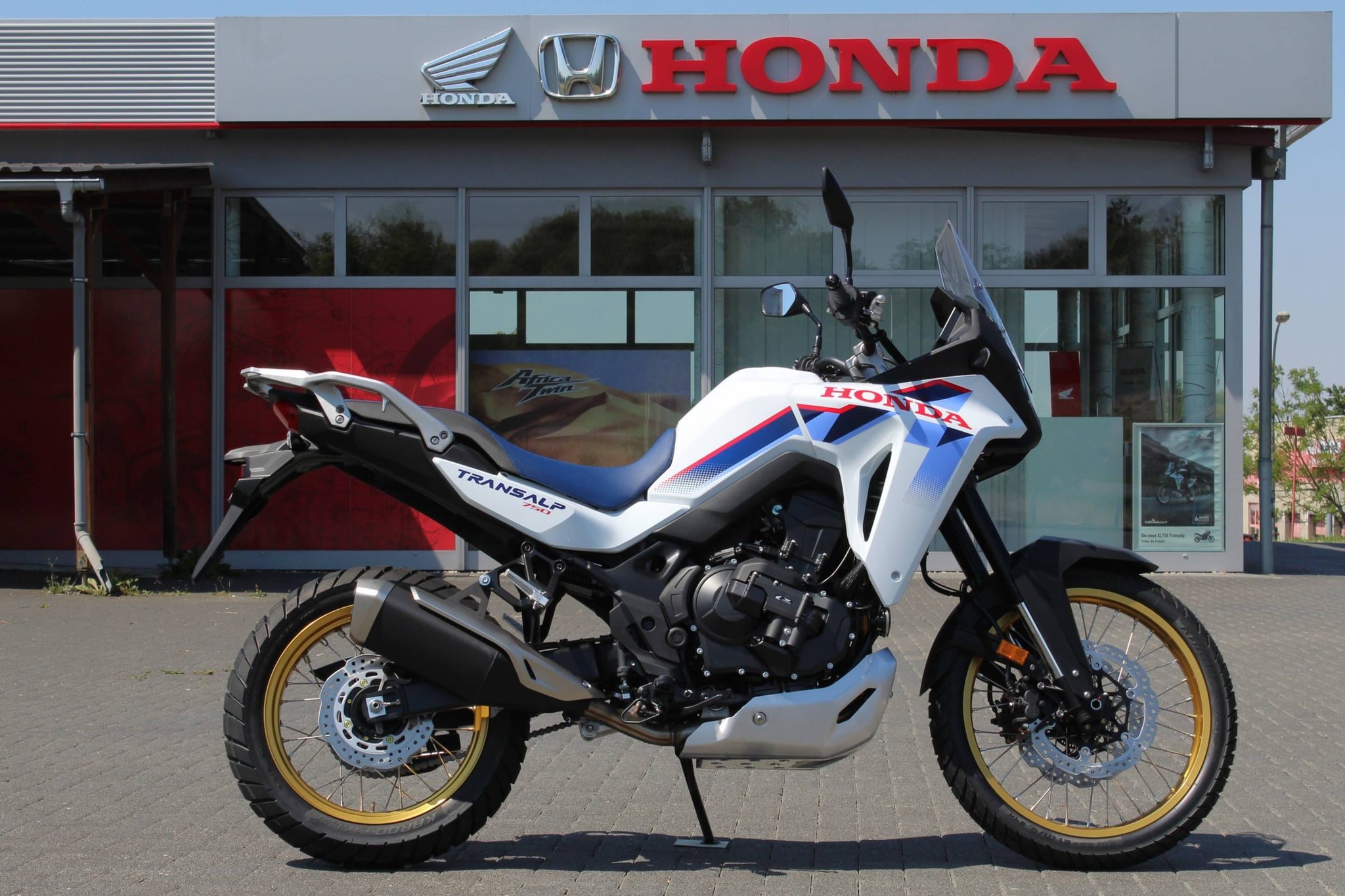 Honda XL750 Transalp E-Clutch