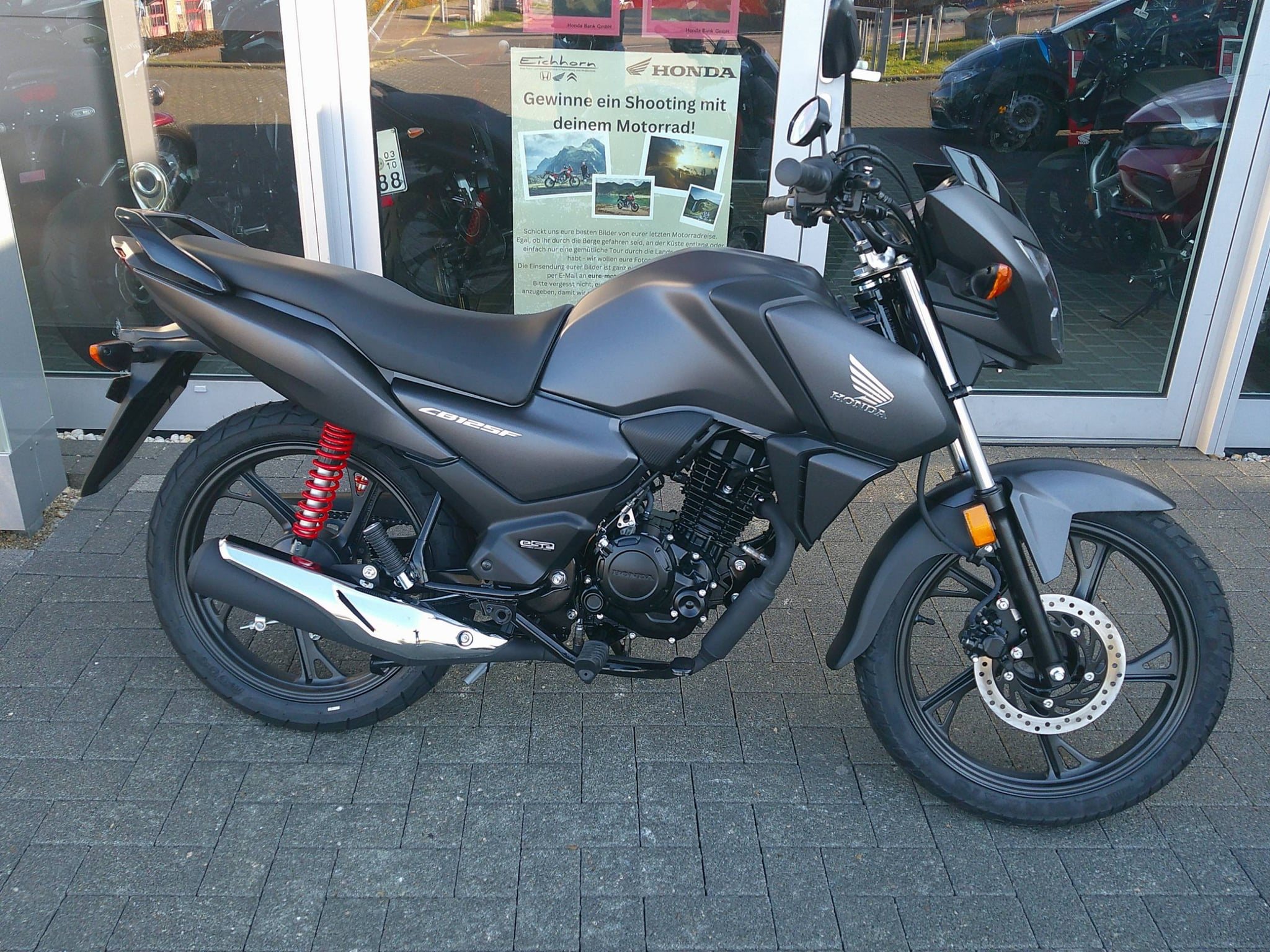Honda CB125F