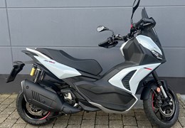 Gebrauchte Aprilia SR GT 400