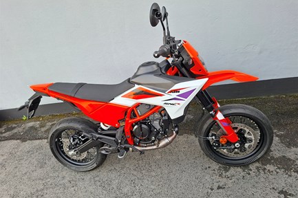 KTM 390 SMC R