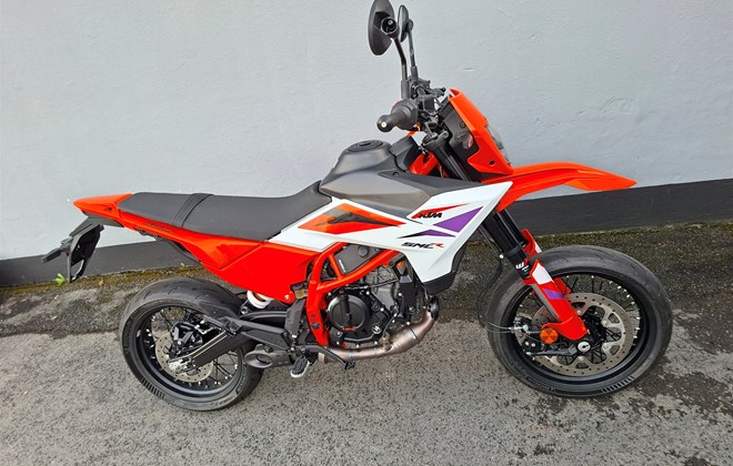 KTM 390 SMC R