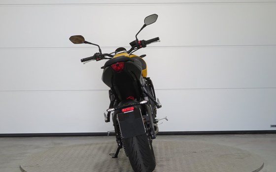 Gebrauchtmotorrad Triumph Trident 660 - Bild 6
