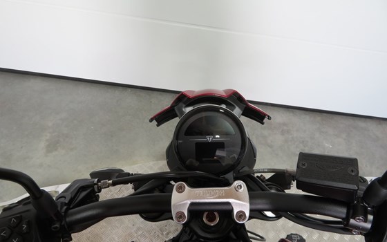 Gebrauchtmotorrad Triumph Trident 800 - Bild 9