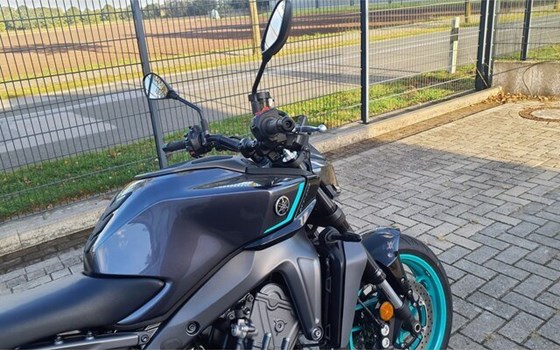 Gebrauchtmotorrad Yamaha MT-09 - Bild 2