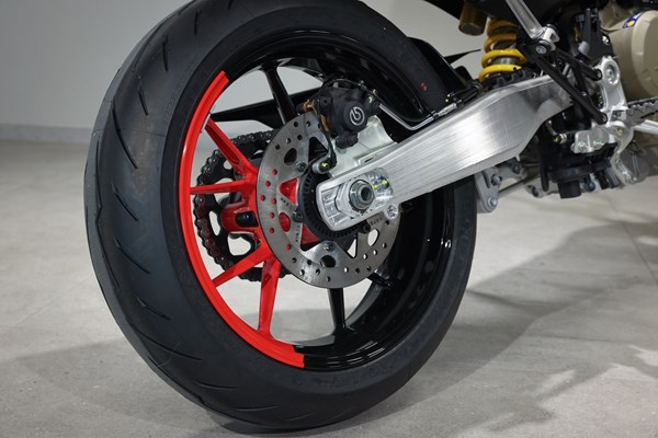 Ducati Hypermotard 698 Mono RVE (RVE Design) - Bild 3