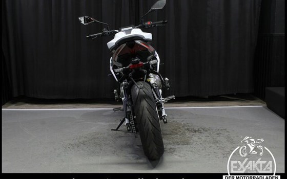 Gebrauchtmotorrad Aprilia Tuono 457 - Bild 4
