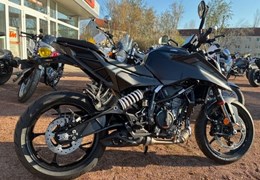 Neumotorrad KTM 125 Duke
