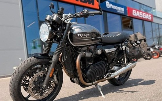 Gebrauchtmotorrad Triumph Speed Twin 1200 - Bild 1