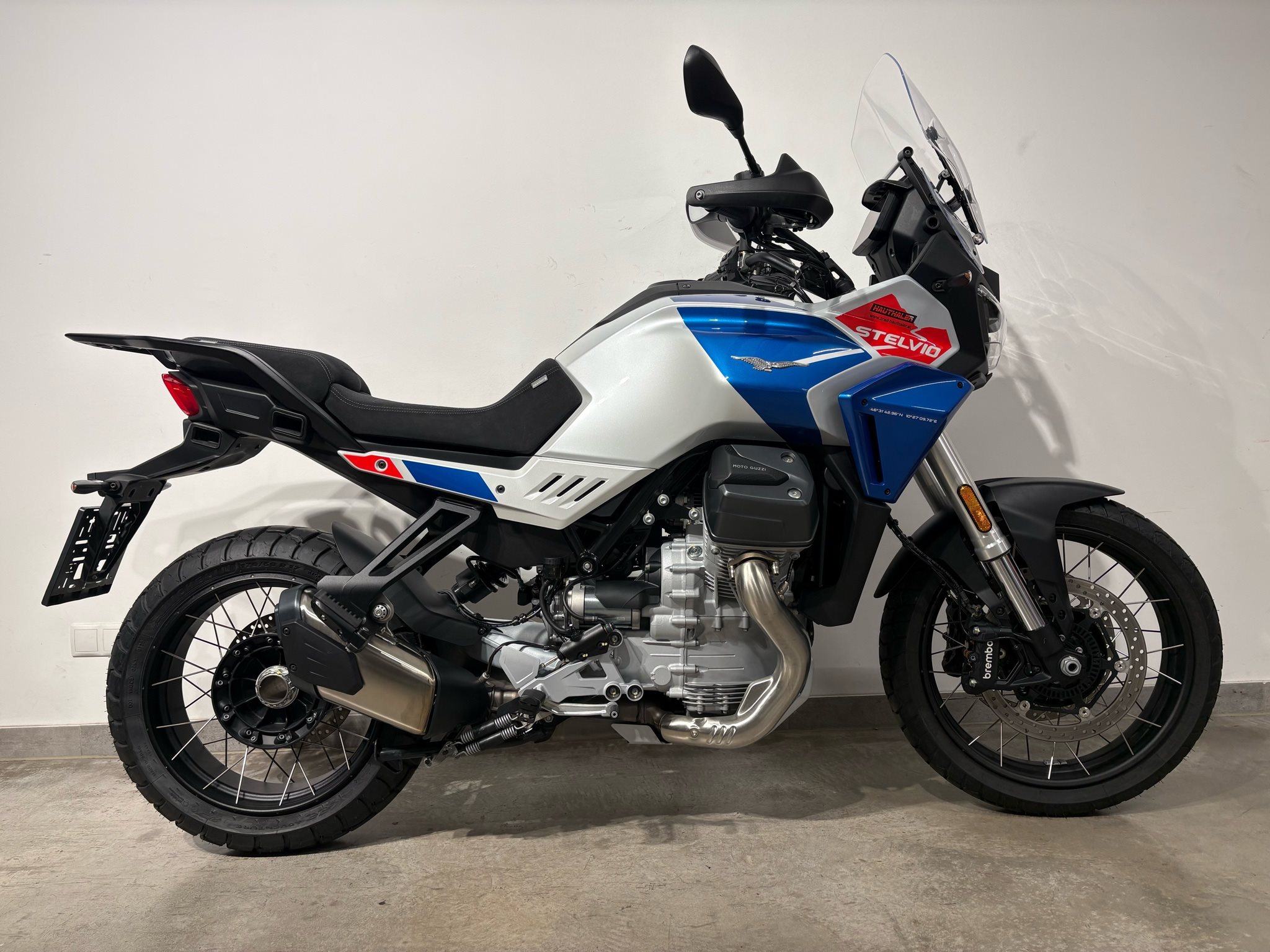 Moto Guzzi Stelvio Duecento Tributo