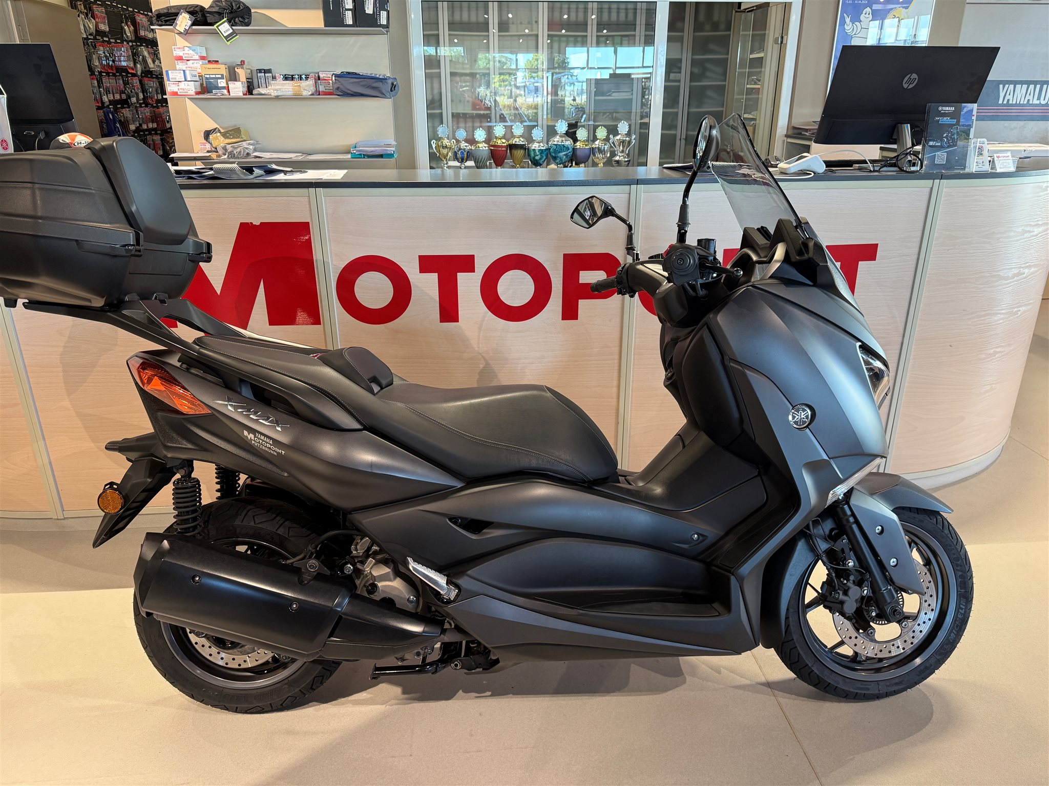 Yamaha XMAX 300