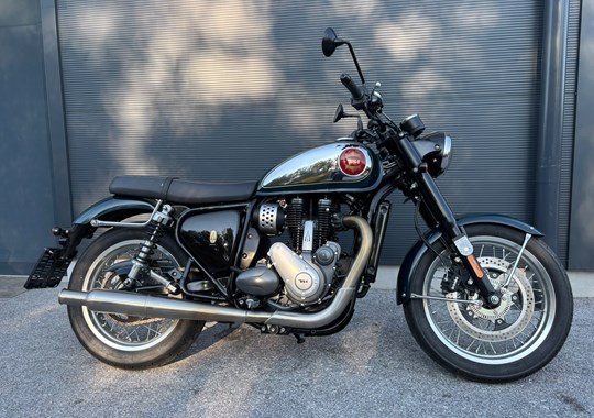 GEBRAUCHTFAHRZEUG BSA Gold Star 650