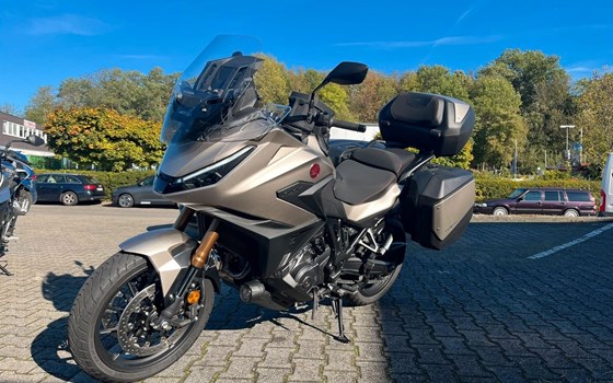 Gebrauchtmotorrad Honda NT1100 DCT Electronic Suspension - Bild 3