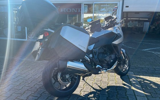 Gebrauchtmotorrad Honda NT1100 DCT Electronic Suspension - Bild 5