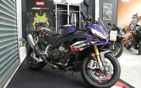 Gebrauchtmotorrad Aprilia Tuono V4 1100 Factory - Bild 5