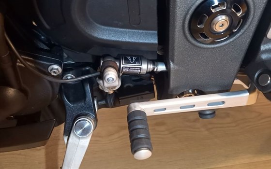 Gebrauchtmotorrad Triumph Speed Triple 1050 - Bild 13