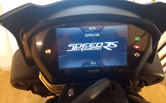 Gebrauchtmotorrad Triumph Speed Triple 1050 - Bild 17