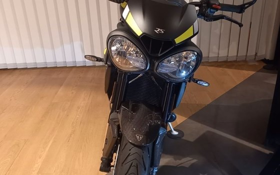 Gebrauchtmotorrad Triumph Speed Triple 1050 - Bild 2