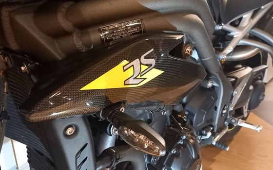 Gebrauchtmotorrad Triumph Speed Triple 1050 - Bild 5