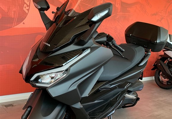 Honda Forza 350