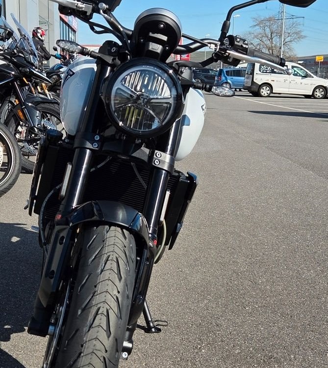 Angebot Triumph Trident 660