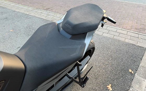Neufahrzeug KTM 790 Duke L - Bild 12