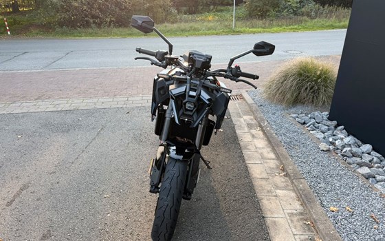 Neufahrzeug KTM 790 Duke L - Bild 3