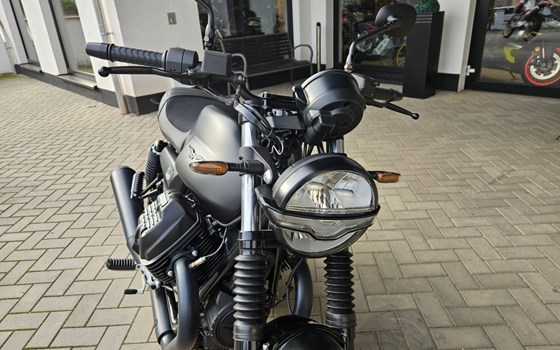 Neufahrzeug Moto Guzzi V7 Stone - Bild 4