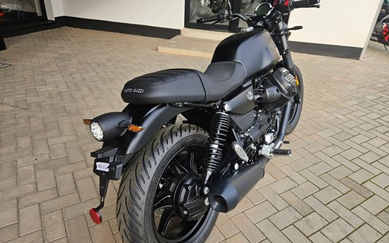 Neufahrzeug Moto Guzzi V7 Stone - Bild 5