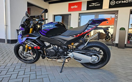 Neufahrzeug Aprilia Tuono V4 1100 Factory - Bild 15