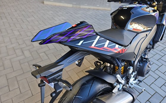 Neufahrzeug Aprilia Tuono V4 1100 Factory - Bild 7