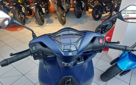 Gebrauchtmotorrad Honda SH350i - Bild 3