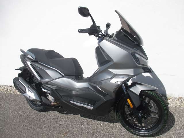 Sym ADX 300