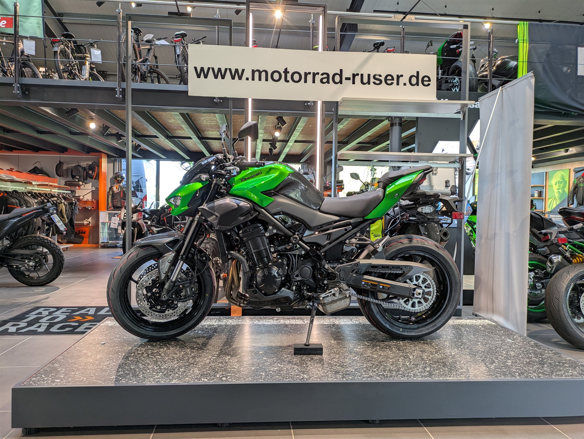 Kawasaki Z900