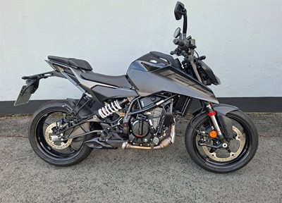 GEBRAUCHTFAHRZEUG KTM 125 Duke