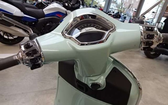 Neufahrzeug Vespa GTS 125 - Bild 5