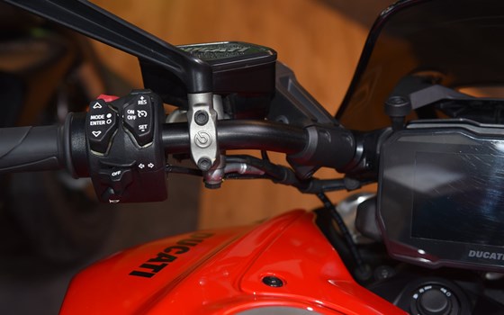 Gebrauchtmotorrad Ducati Diavel V4 - Bild 3
