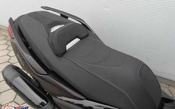 Gebrauchtmotorrad Yamaha XMAX 300 Tech MAX+ - Bild 4