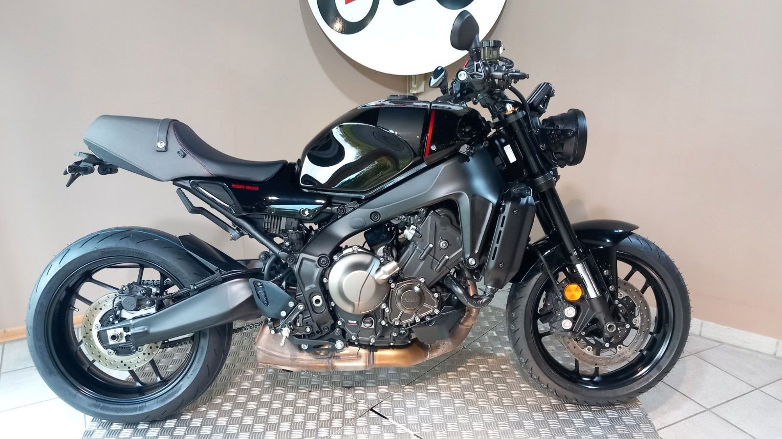 Yamaha XSR900
