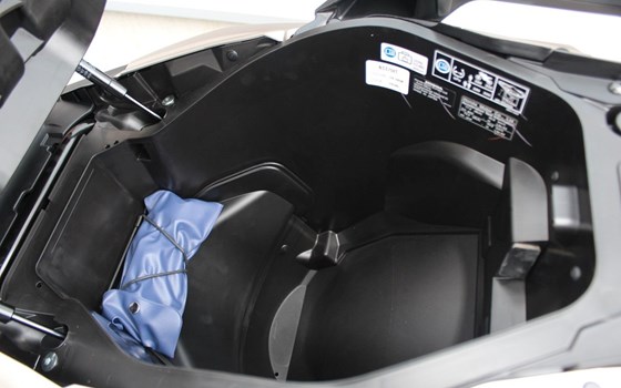Gebrauchtmotorrad Honda Forza 750 - Bild 11