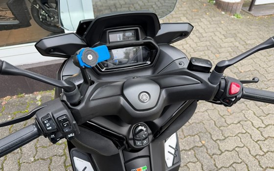 Gebrauchtmotorrad Yamaha XMAX 300 Tech MAX+ - Bild 10
