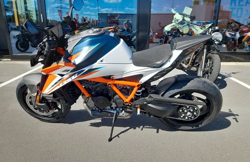 Neumotorrad KTM 1390 Super Duke RR